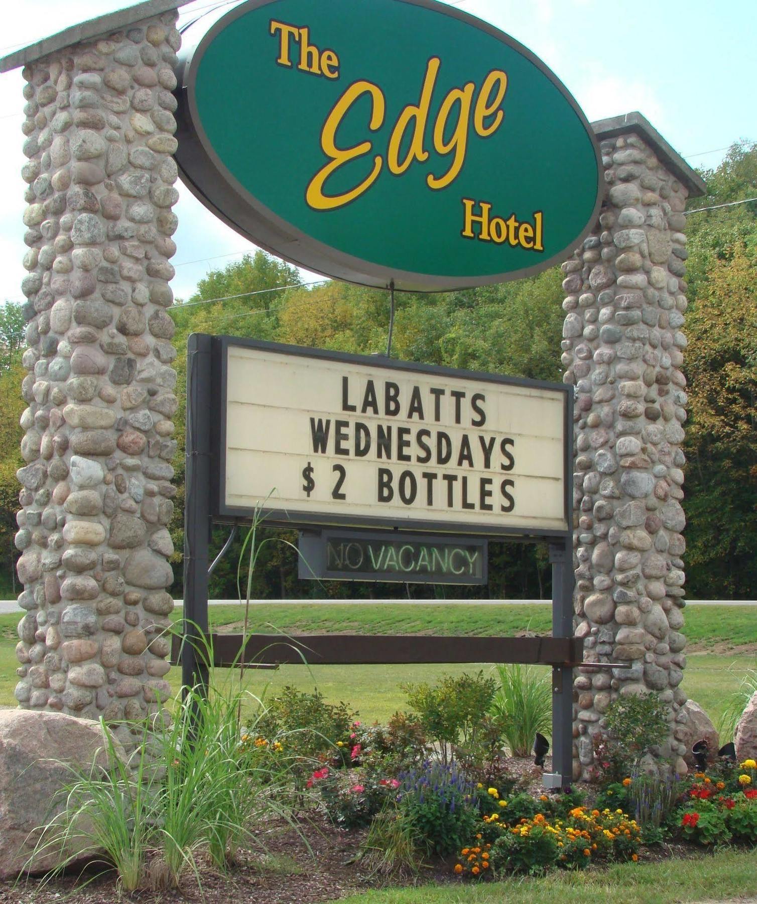 The Edge Hotel Welch Hill Exterior foto